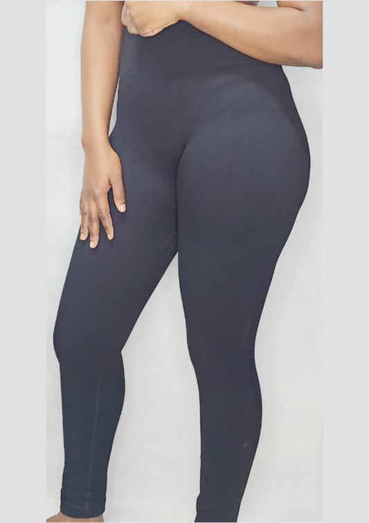 Sunzel Leggings - Black (white text at the back)