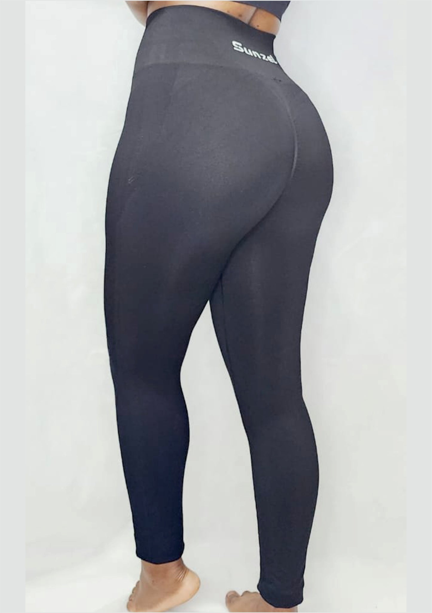 Sunzel Leggings - Black (white text at the back)